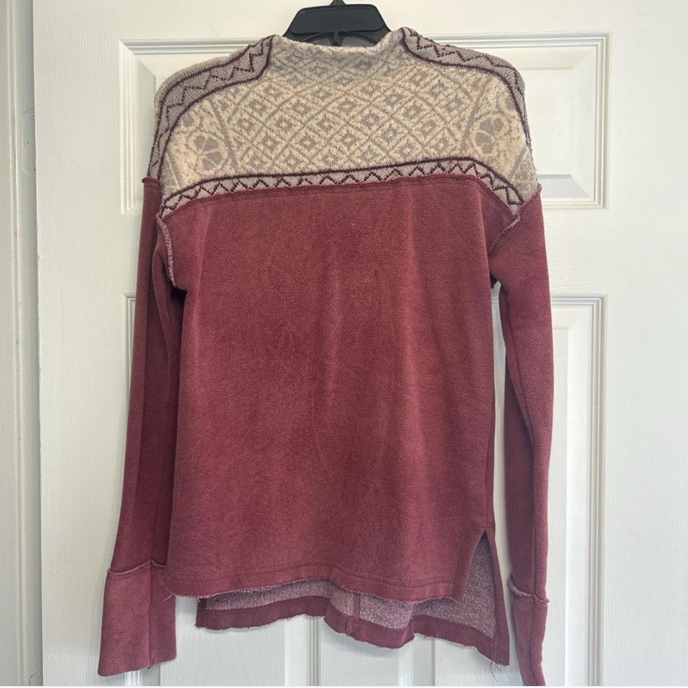 Free people sweater